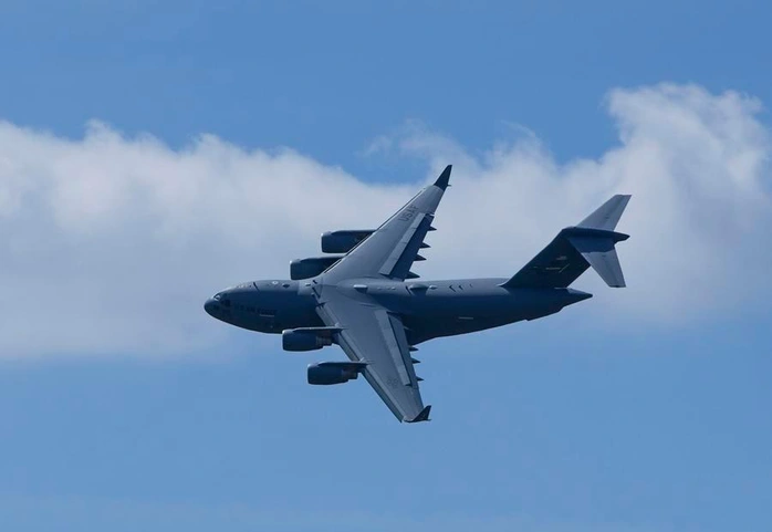 Mỹ dồn quân "sát vách" Iran, sơ tán nhân viên ngoại giao tại Lebanon